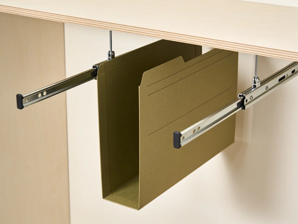 Hanging document folder — Kraft paperboard; metal suspension rails