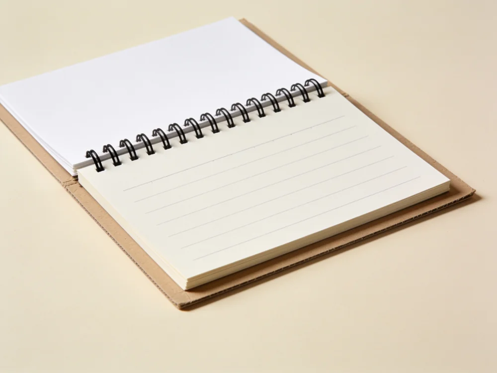 Wire-bound writing pad — White 75 gsm paper; top twin-wire binding; board back